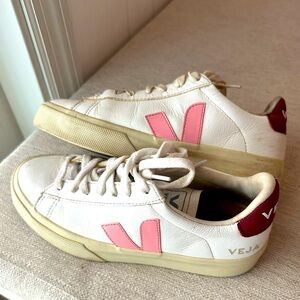 Veja Sneakers